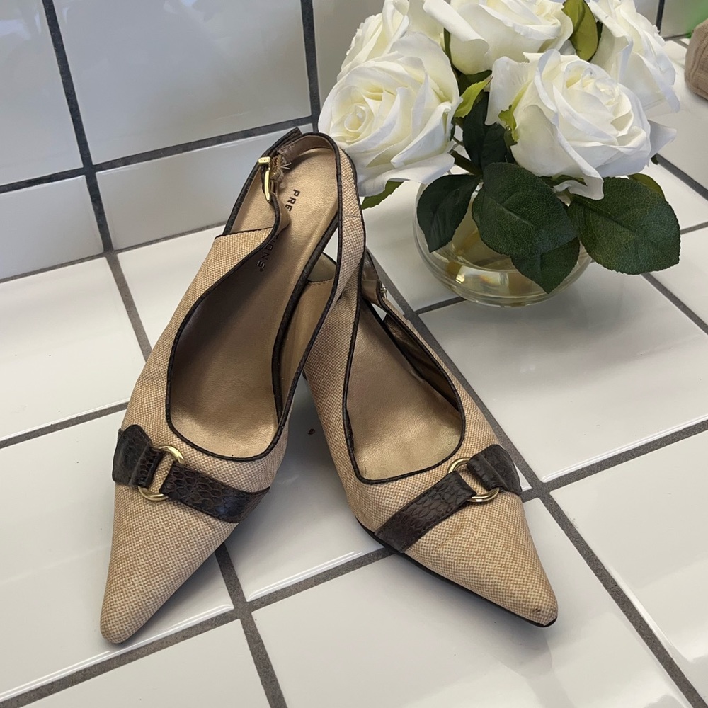 Beautiful Predictions tan kitten heels size 7